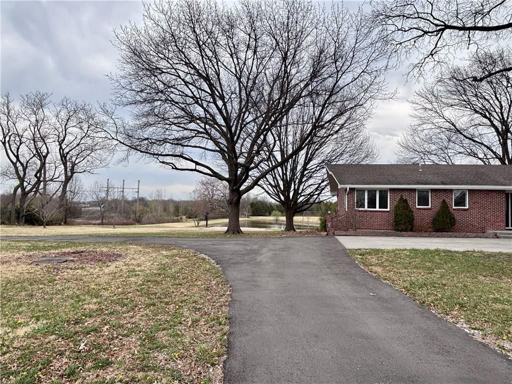 19305 Lowell Avenue — photo 3