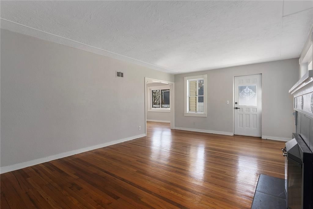 5707 N Robinhood Lane — photo 4