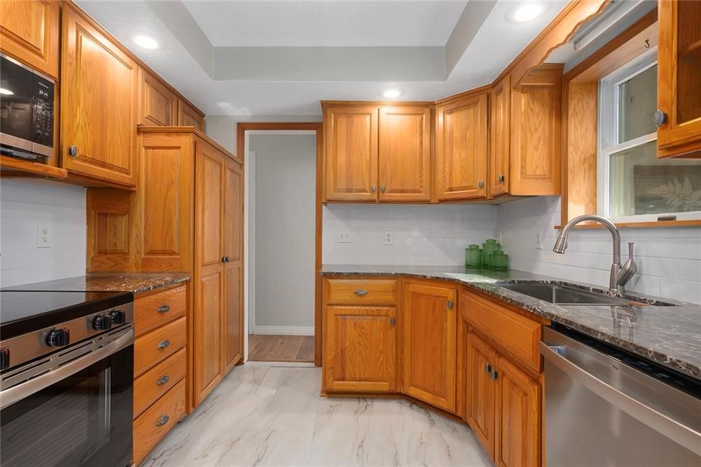 5707 N Robinhood Lane — photo 10