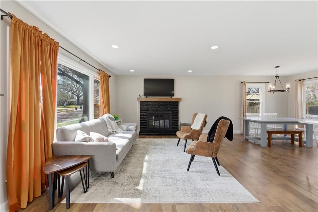 5710 W 100th Terrace — photo 4