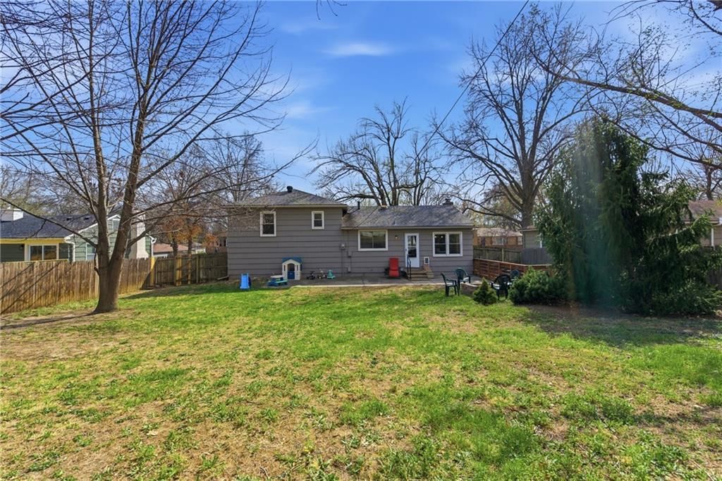 5710 W 100th Terrace — photo 24