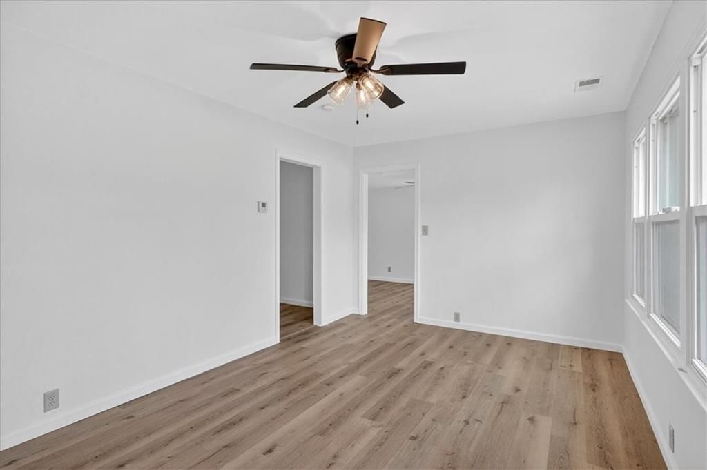 7256 Hasbrook Avenue — photo 4