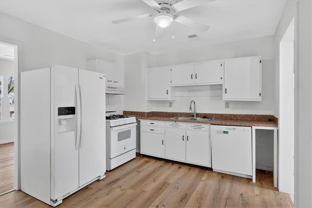 7256 Hasbrook Avenue — photo 10