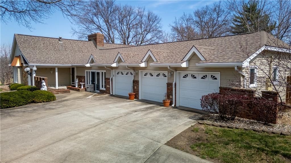 2303 Lynn Road — photo 2