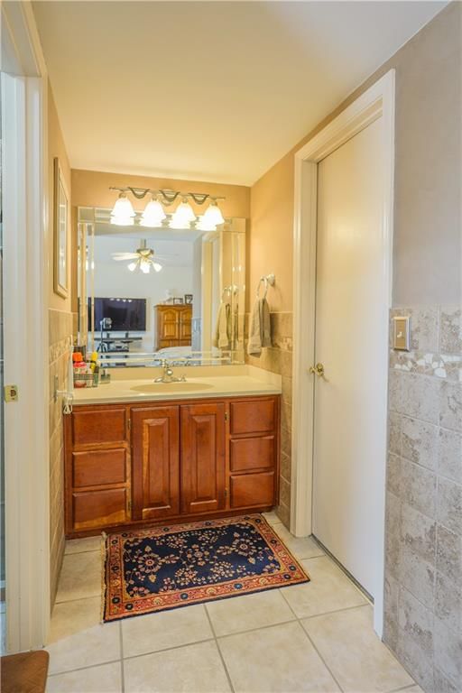 2303 Lynn Road — photo 14