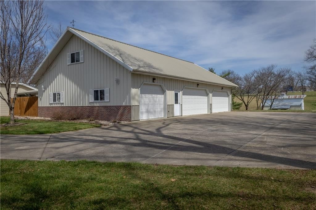 2303 Lynn Road — photo 40