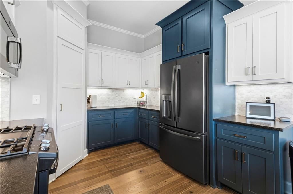7425 NW Douglas Court — photo 11