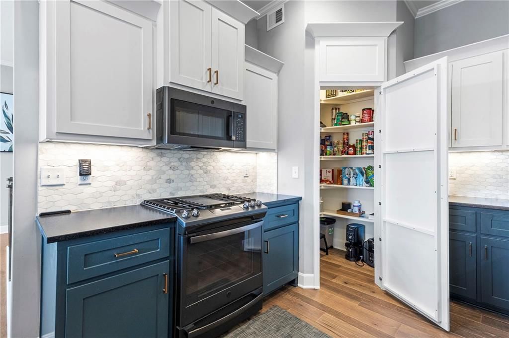 7425 NW Douglas Court — photo 13