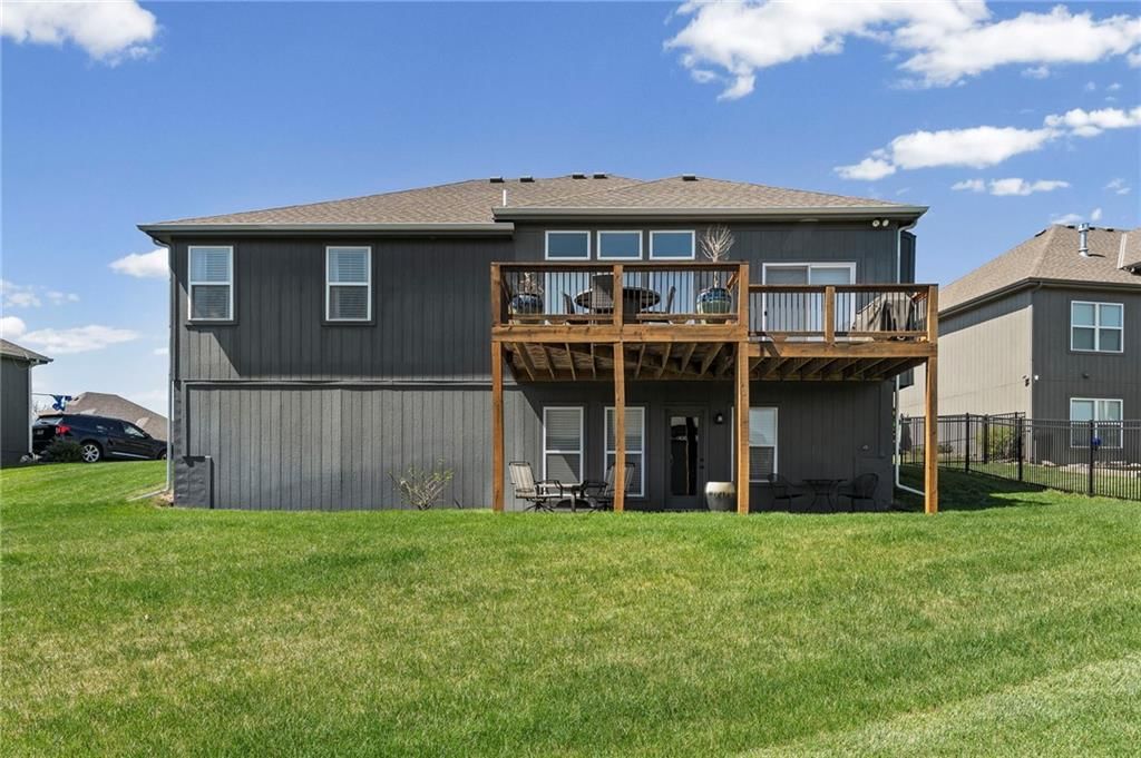 7425 NW Douglas Court — photo 33