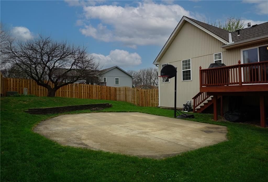 413 Regency Park Street — photo 26