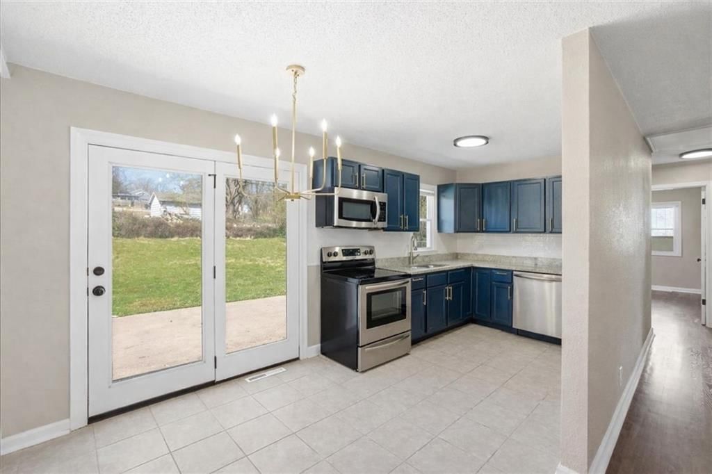 2510 S Crescent Avenue — photo 4