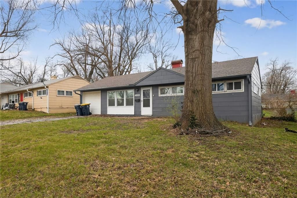 11302 MANCHESTER Avenue — photo 3
