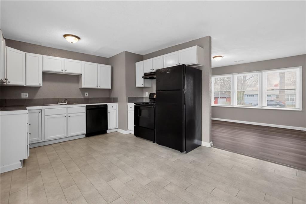 11302 MANCHESTER Avenue — photo 11