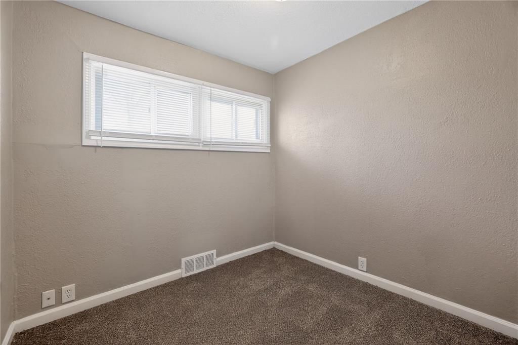11302 MANCHESTER Avenue — photo 15