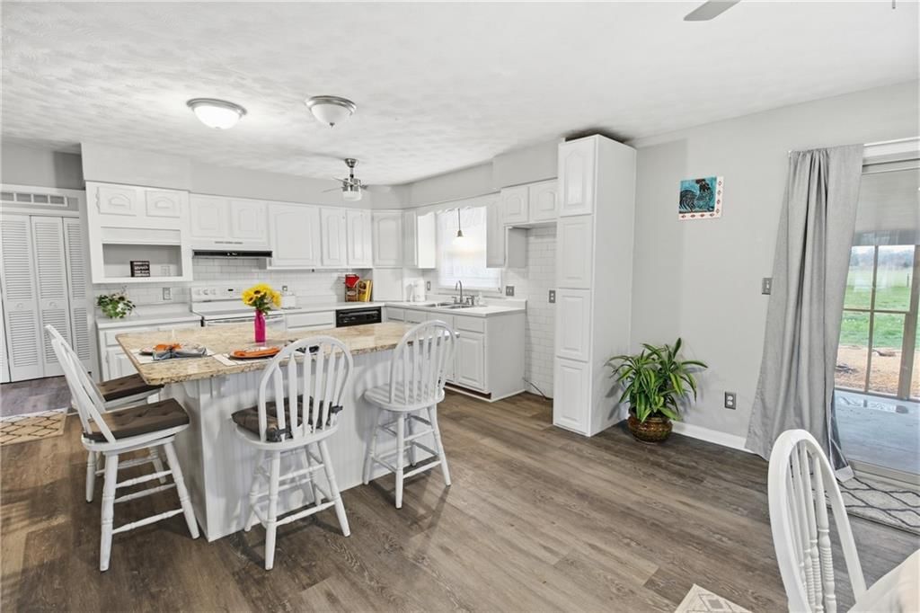 4712 Main Street — photo 7