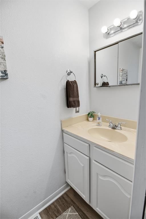 4712 Main Street — photo 13