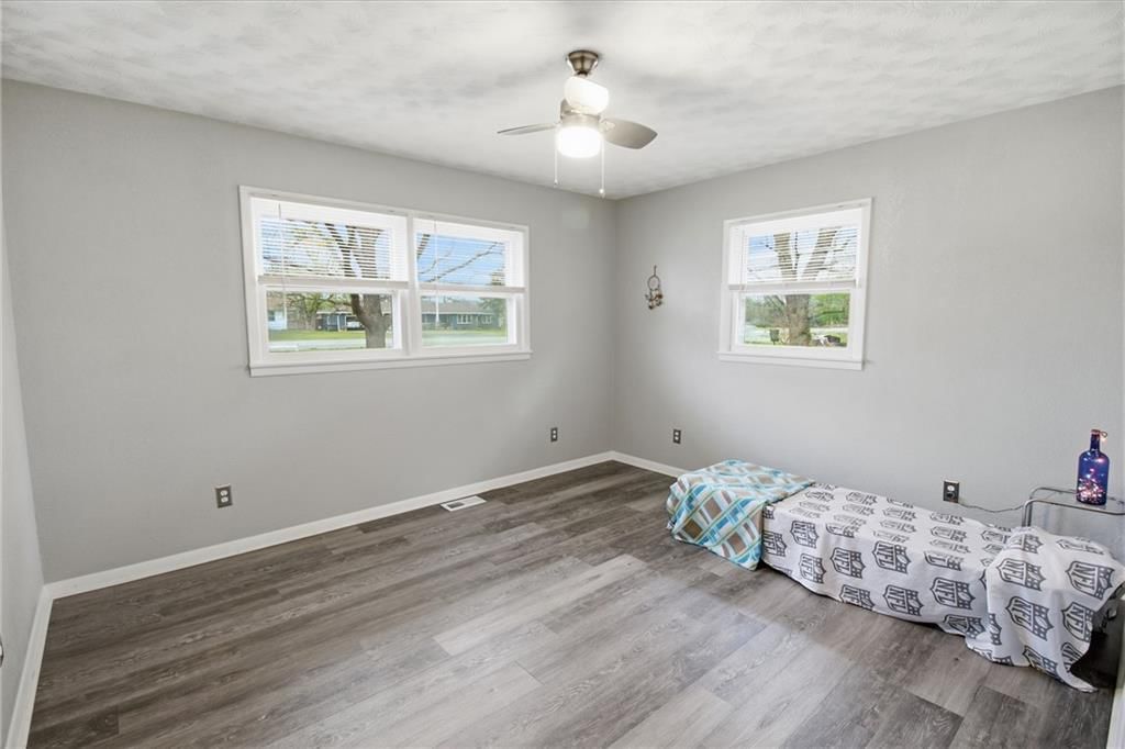 4712 Main Street — photo 17