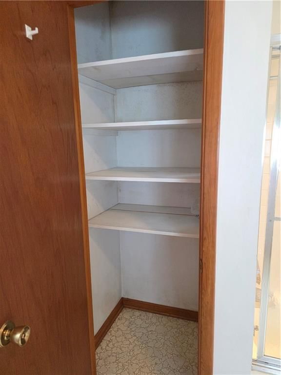 401 S 6th Street — photo 15