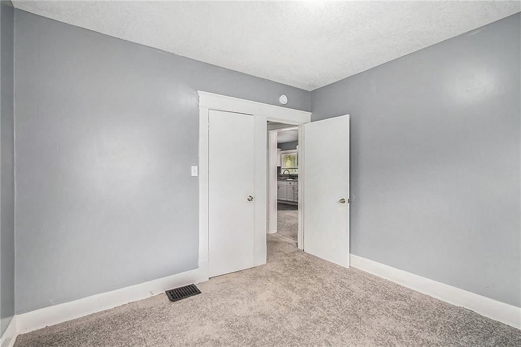 3044 E 60th Street — photo 3