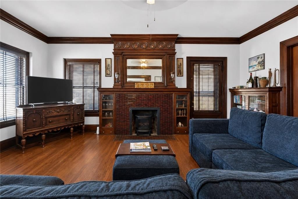 1734 Jefferson Street — photo 15