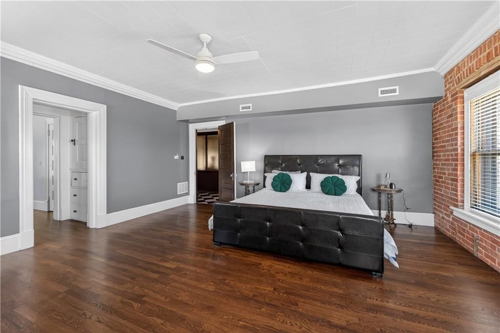1734 Jefferson Street — photo 39
