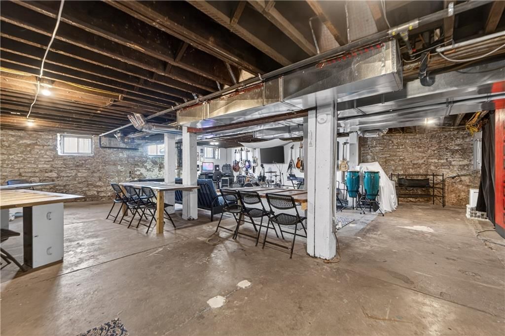 1734 Jefferson Street — photo 70