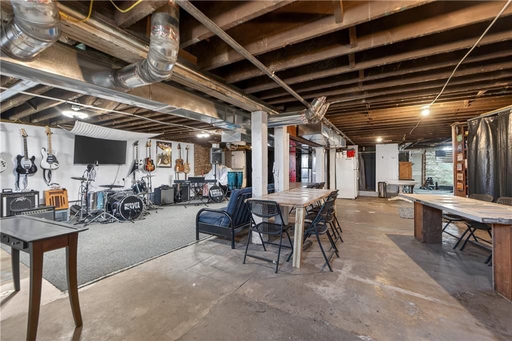1734 Jefferson Street — photo 74