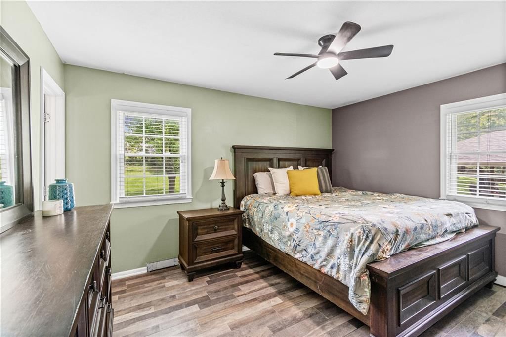 6817 NW Pleasant View Drive — photo 22