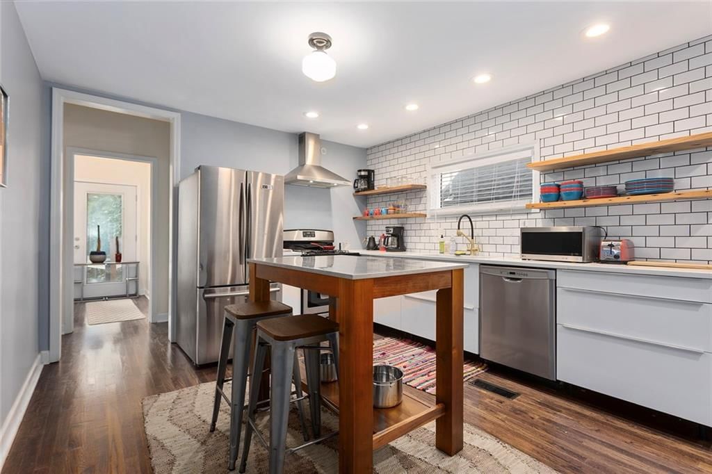 2322 Holly Street — photo 5