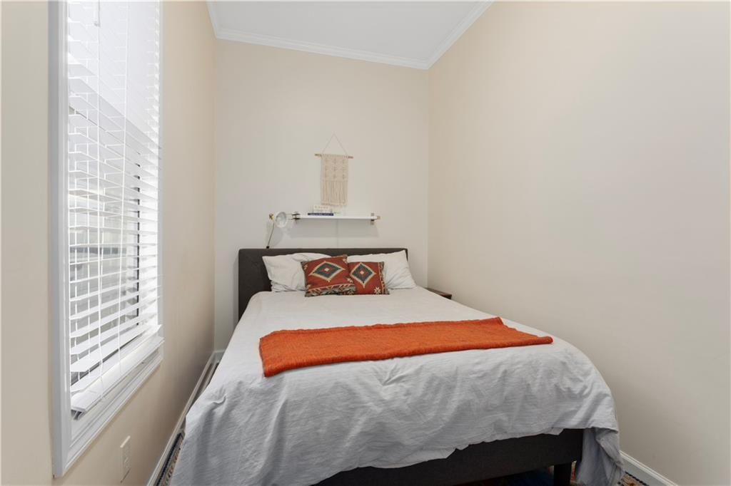 2322 Holly Street — photo 16