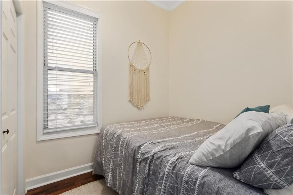 2322 Holly Street — photo 17