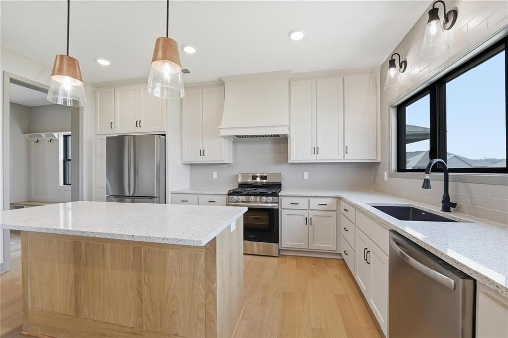 7080 NW Forest Lakes Drive — photo 19