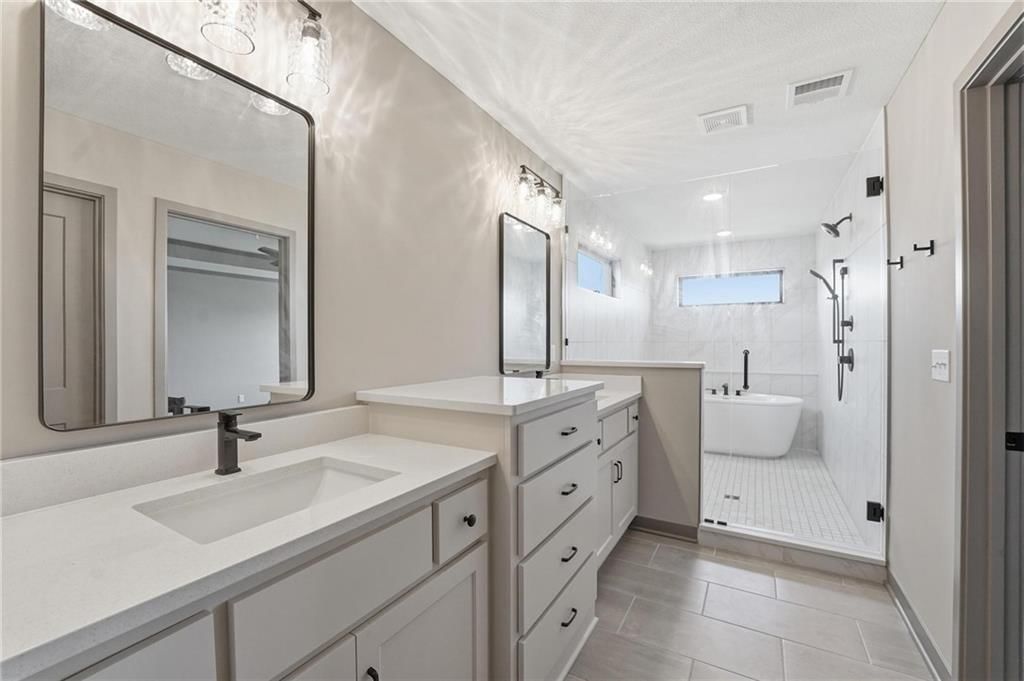 7080 NW Forest Lakes Drive — photo 29