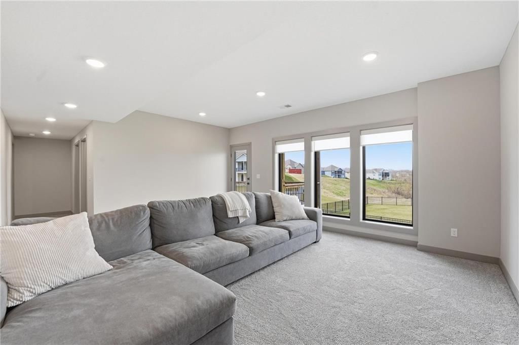 7080 NW Forest Lakes Drive — photo 46