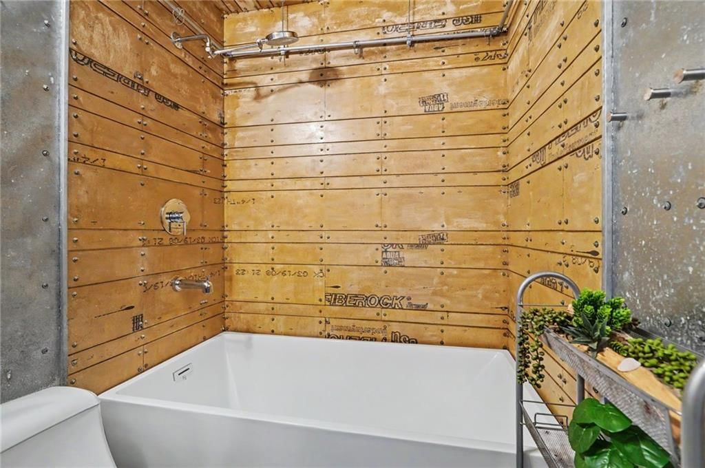 1516 Powers Street — photo 17