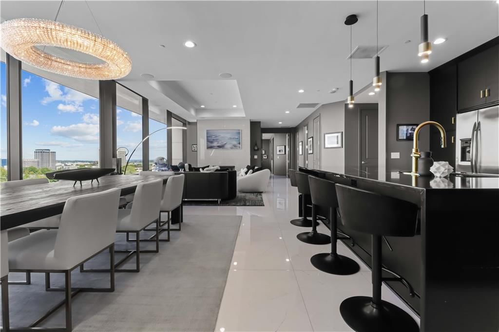 700 W 31st Street — photo 14