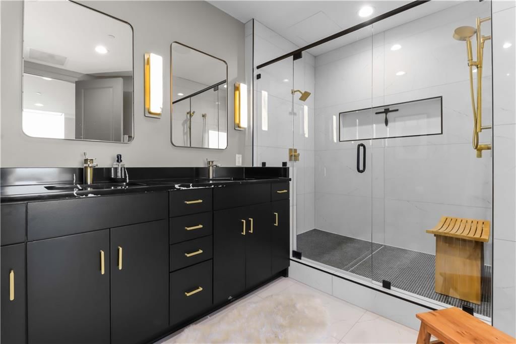 700 W 31st Street — photo 34
