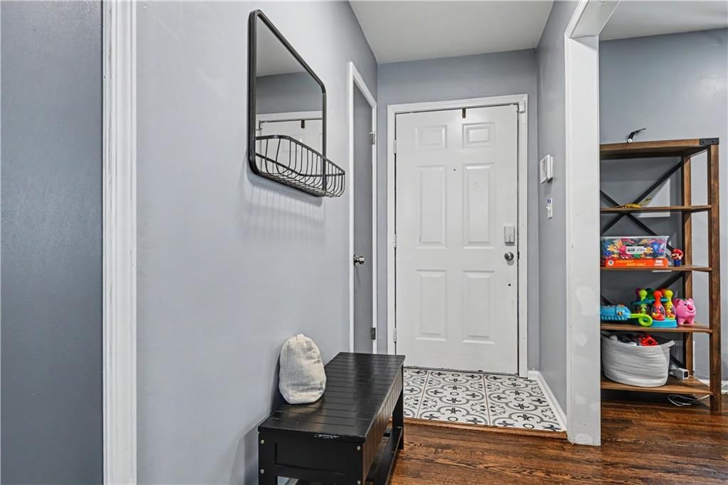9810 Hardesty Avenue — photo 3