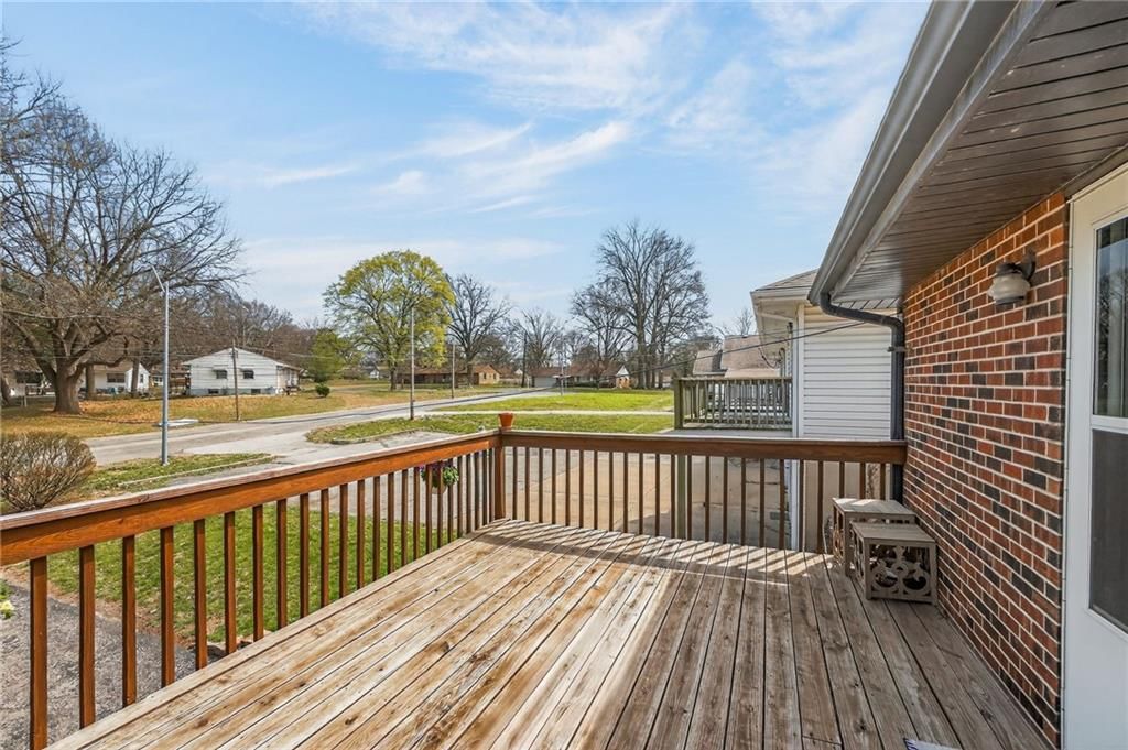 4415 Sterling Avenue — photo 6