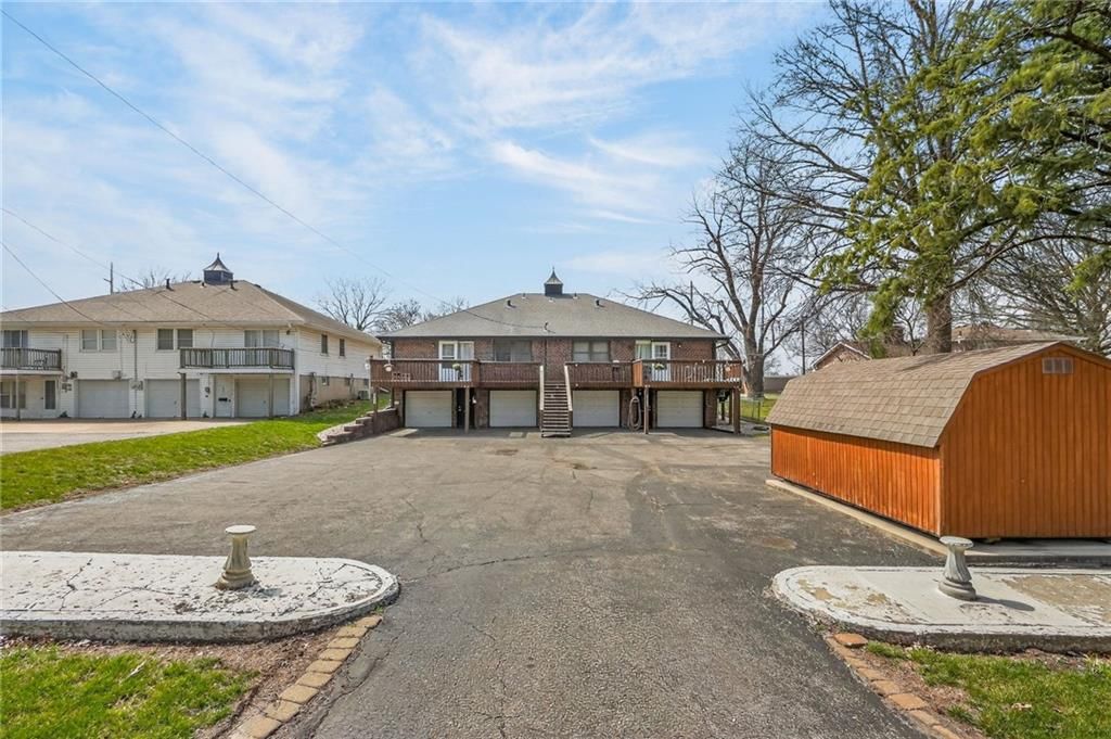 4415 Sterling Avenue — photo 8