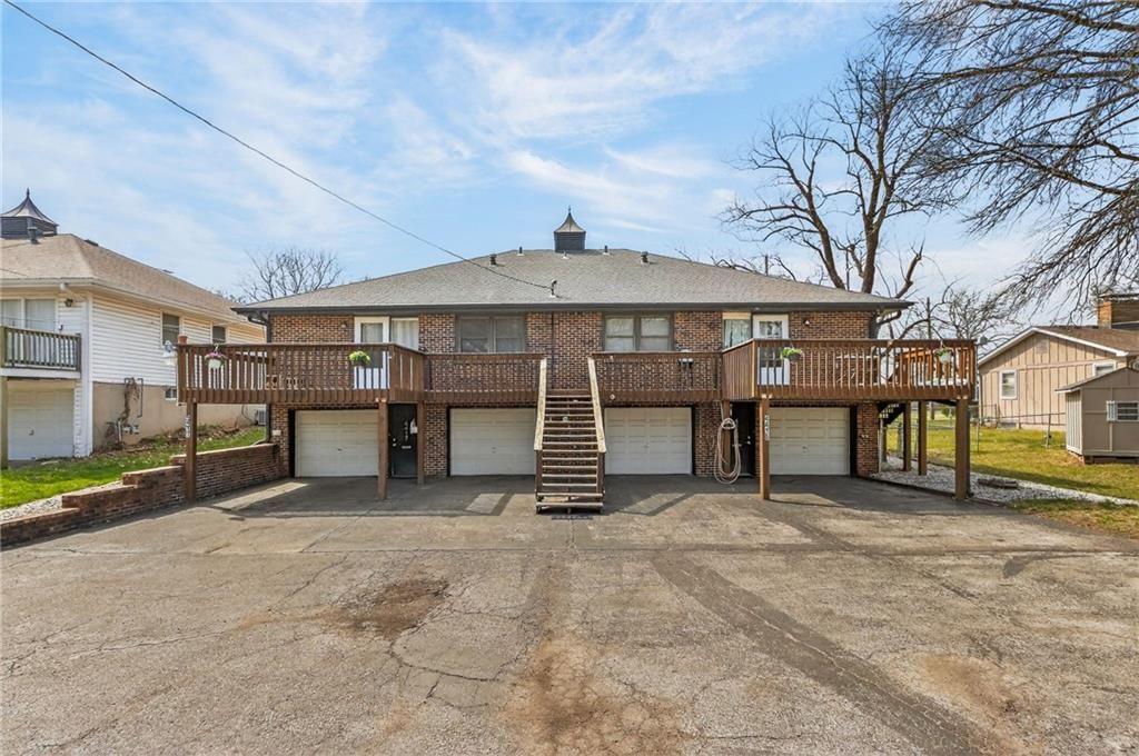 4415 Sterling Avenue — photo 10