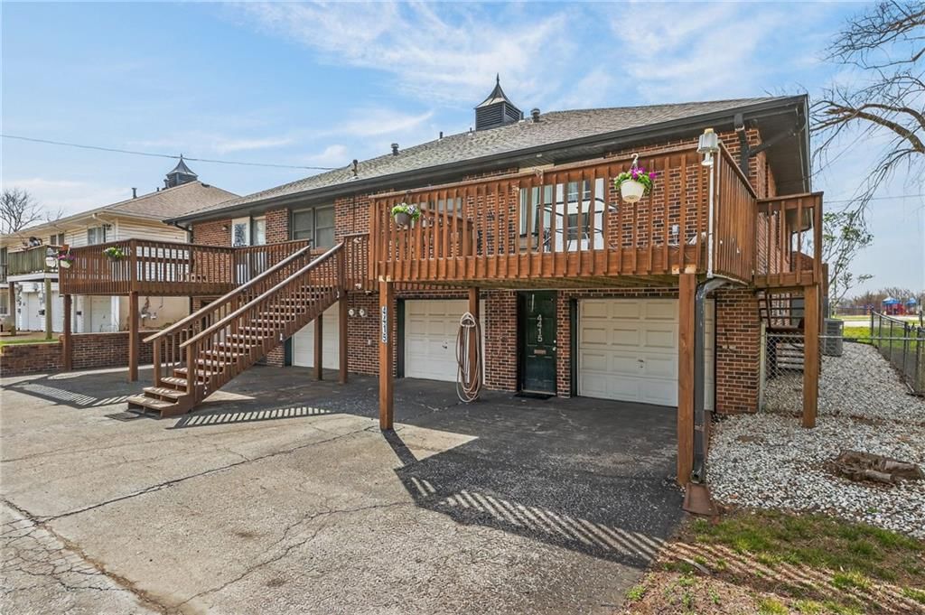 4415 Sterling Avenue — photo 13