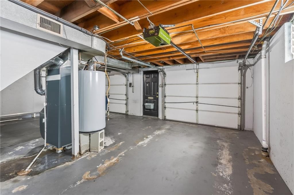 4415 Sterling Avenue — photo 32