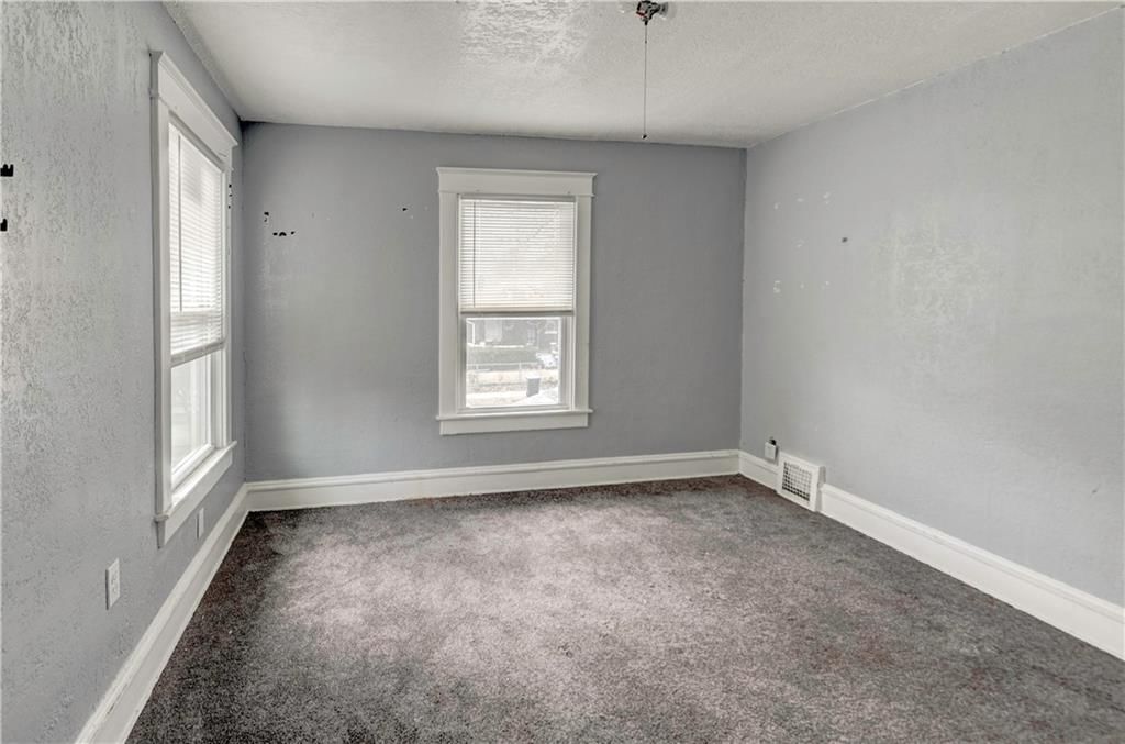 113 N White Avenue — photo 37