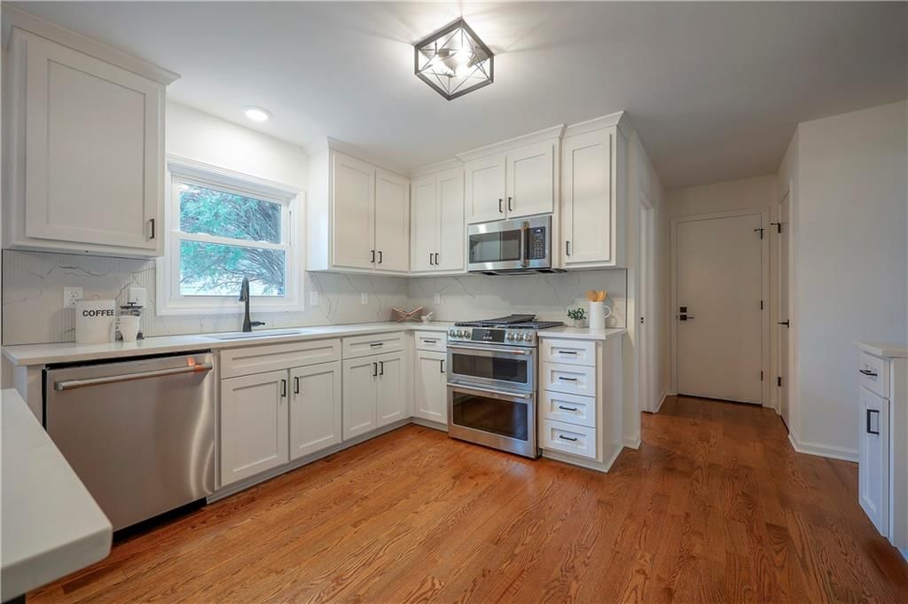 8818 Birch Lane — photo 11