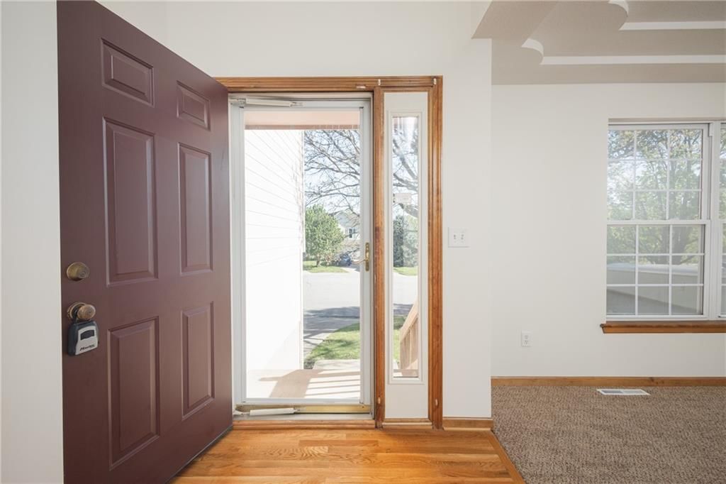 104 NE Stonebridge Court — photo 5