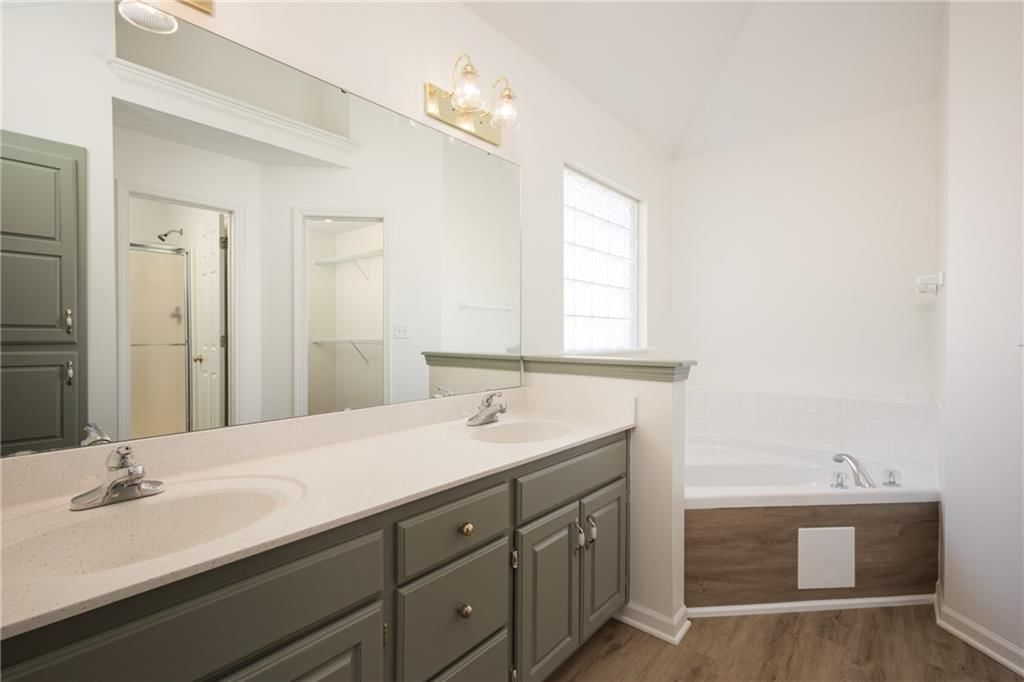 104 NE Stonebridge Court — photo 25