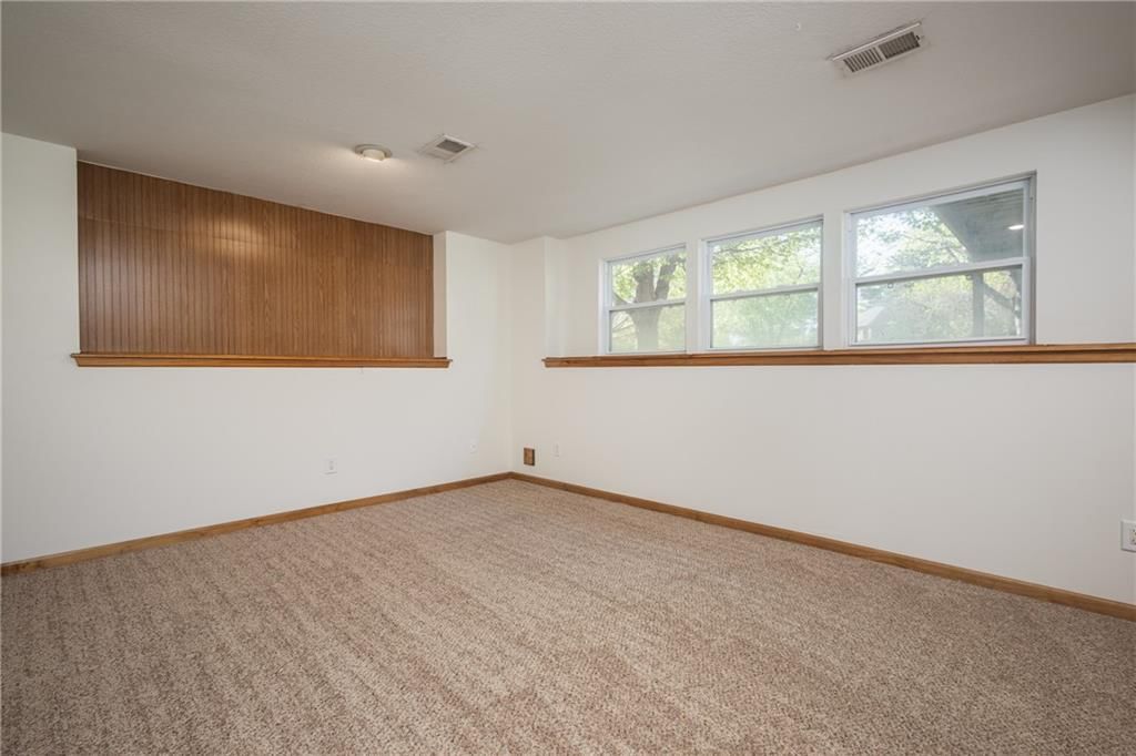 104 NE Stonebridge Court — photo 32