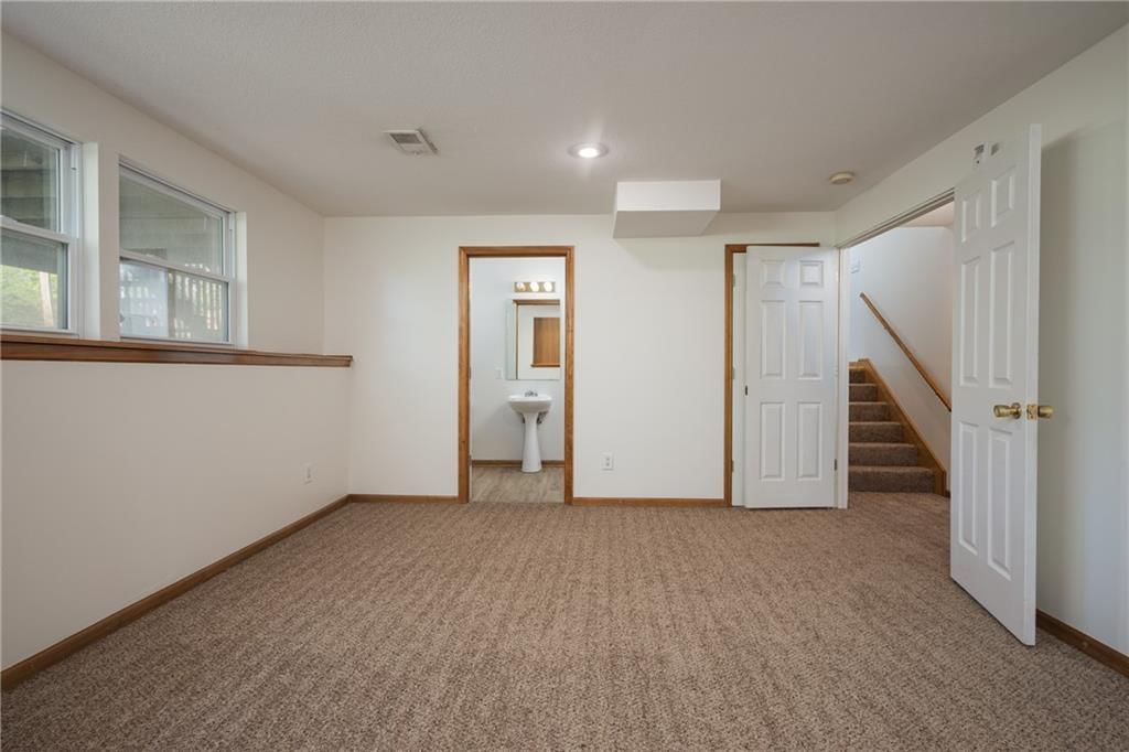 104 NE Stonebridge Court — photo 33