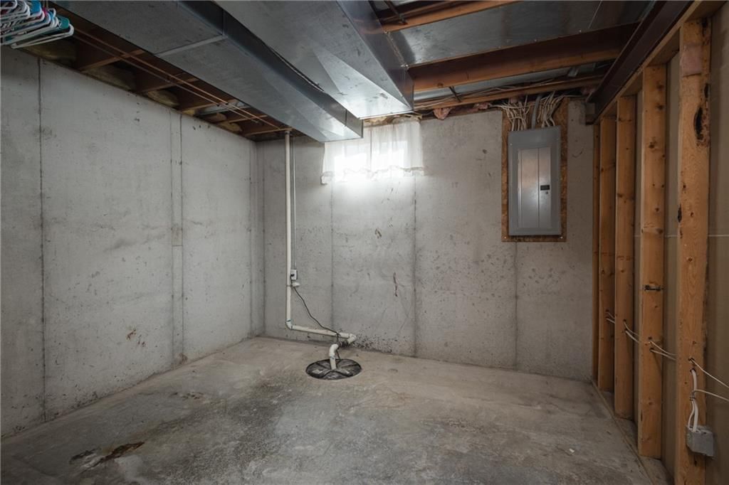 104 NE Stonebridge Court — photo 36